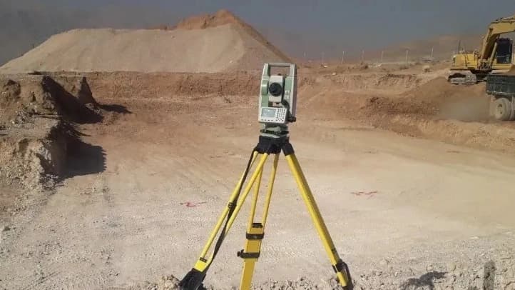 نقشه برداری زمین